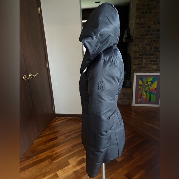 Mackage
Alana Tech Water Repellent 750 Fill Power Down Jacket, NEW - Picture 11 of 12